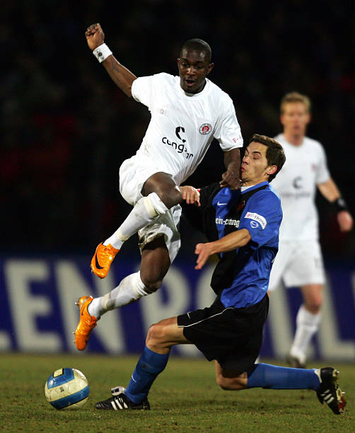 个前锋的关 个前锋的关