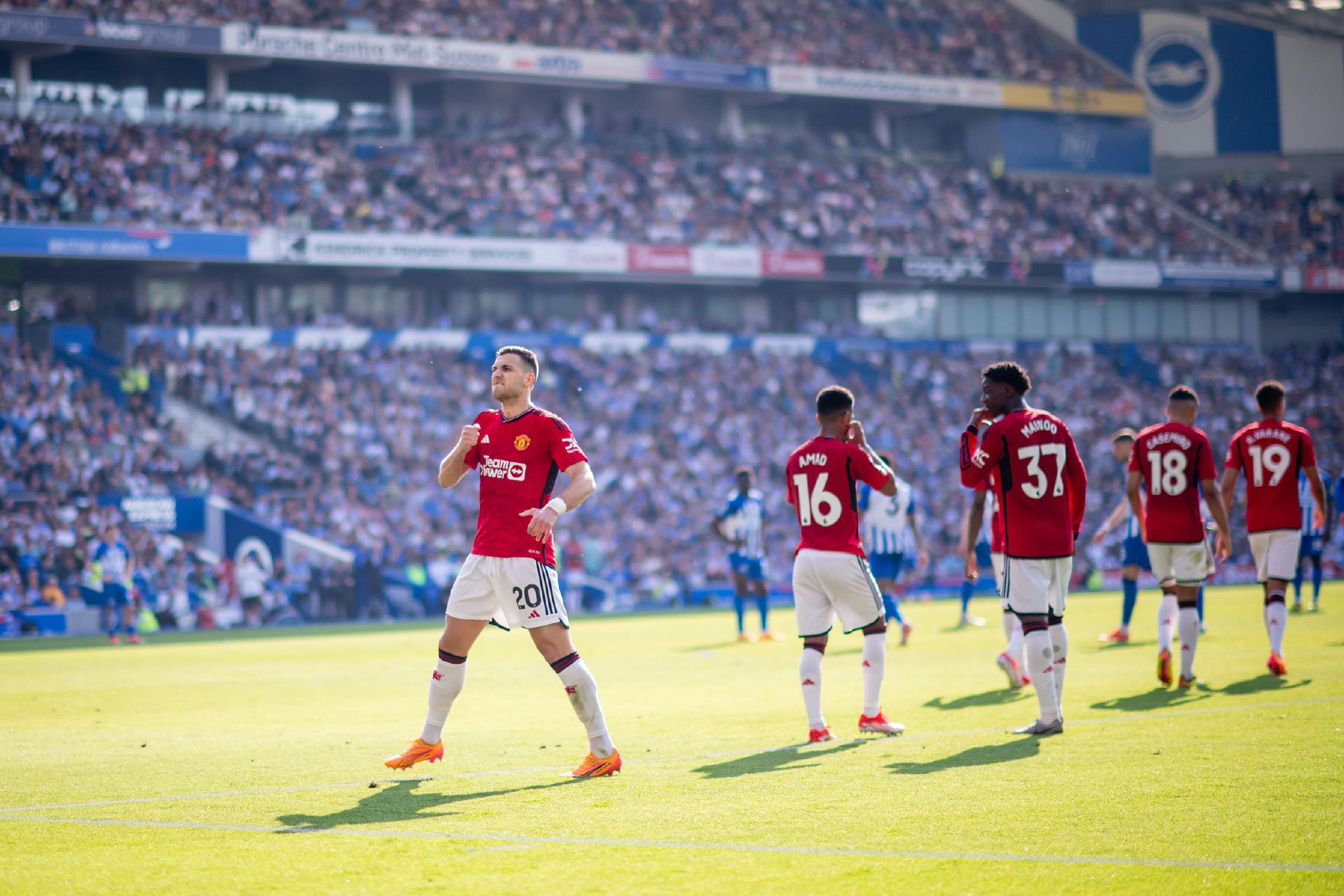 每场比赛的 每场比赛的