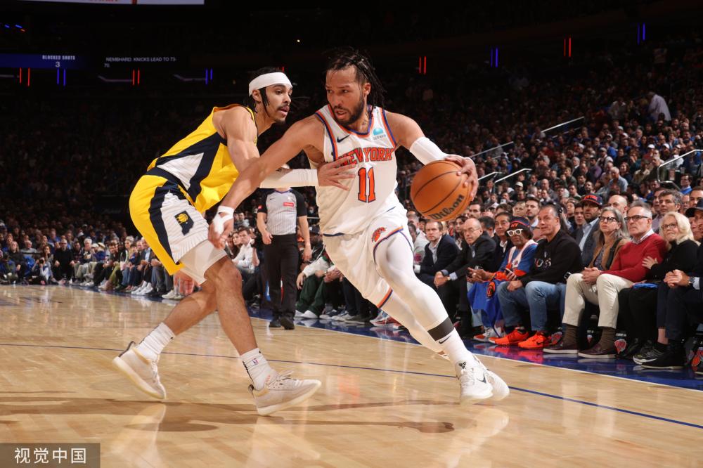 更是凭借出 更是凭借出